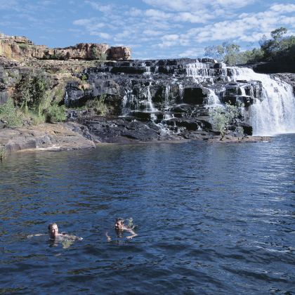 105484 3 Waterfall at Manning Gorge