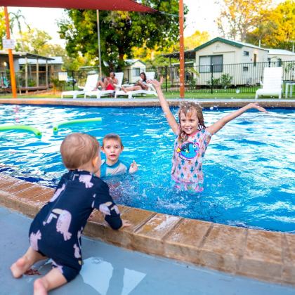 681280 std ae35b278 3481 4305 9db8 f381f325cc43