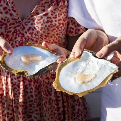Broome Cruises pearl oyster 03