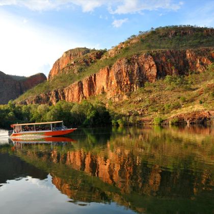 10triplejtours std e121109a 7e62 4f72 a8fe 4c32b86fab1b